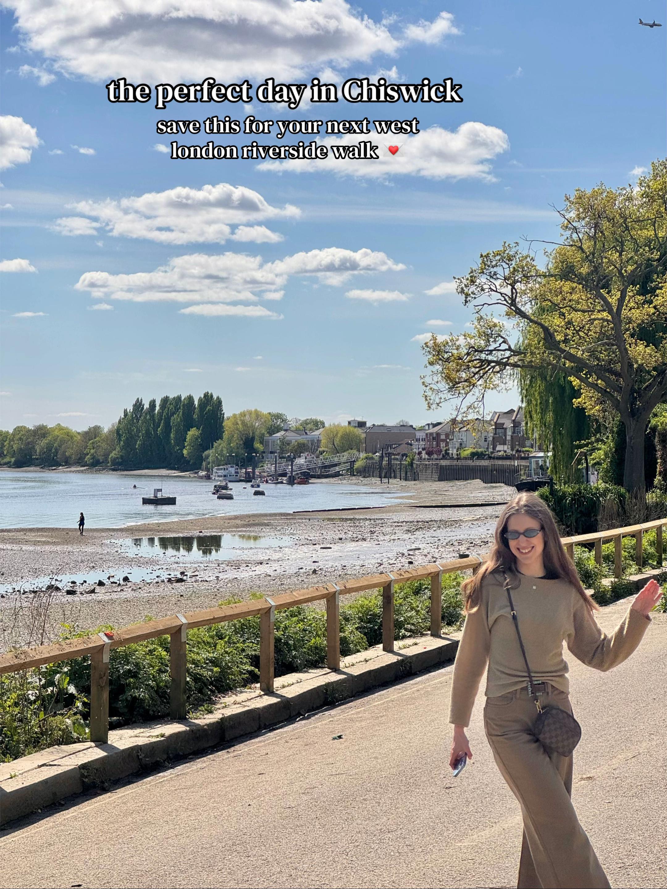 Hammersmith to Chiswick along the river — video still by Dafni